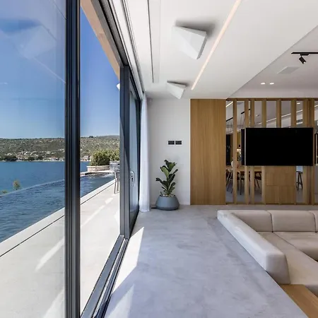 Villa Luxury Diamond One With Pool
