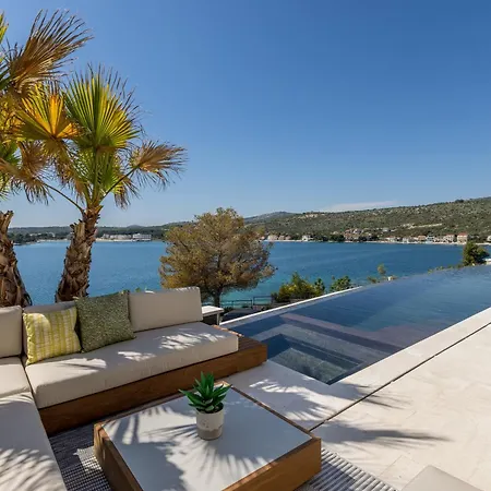 Villa Luxury Diamond One With Pool *